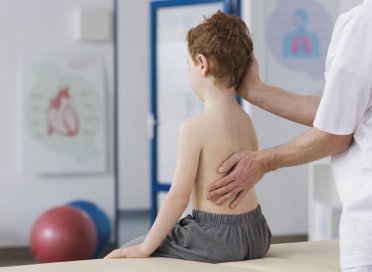 Spor Muayenesi İçin Neden Çocuk Sağlığı ve Hastalıkları Uzmanına Gidilmelidir?